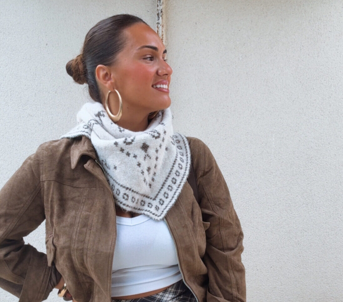 Triangle imprimé bandana en maille – Image 1